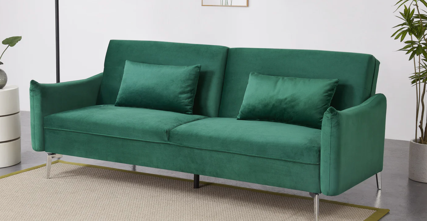 Quelle couleur de coussin pour un canapé vert ?