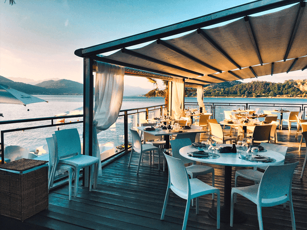 Cornière aluminium pour terrasse : pourquoi en utiliser une ?