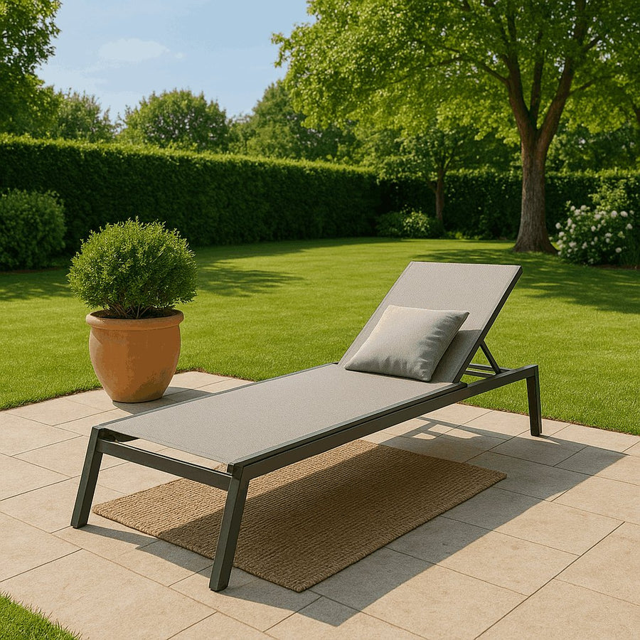 Transat de jardin, bain de soleil, chaise longue
