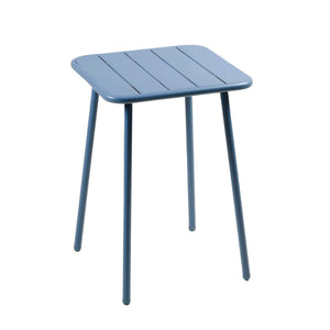 table-carre-acier-bleu-2-places-exterieur-bergame-packshot-concept-usine