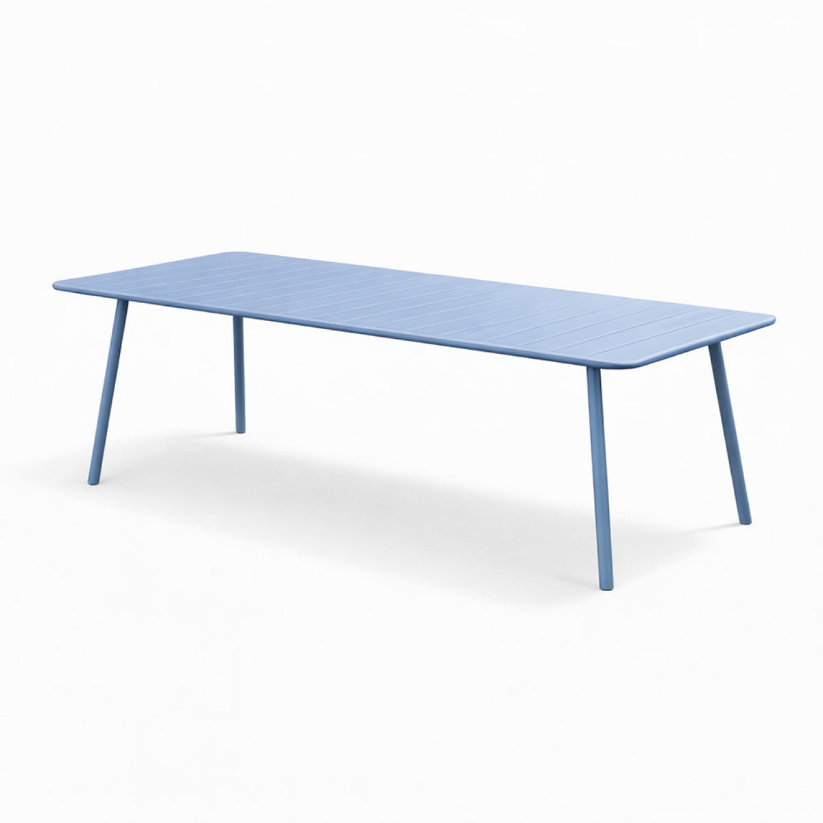 table-acier-bleu-8-places-exterieur-bergame-packshot-concept-usine