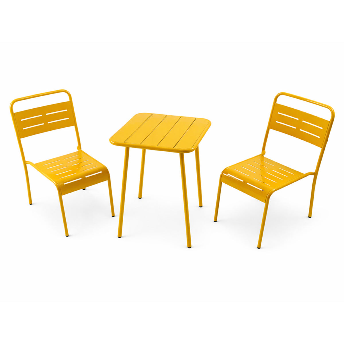 ensemble-table-2-chaises-acier-jaune-exterieur-bergame-packshot-concept-usine
