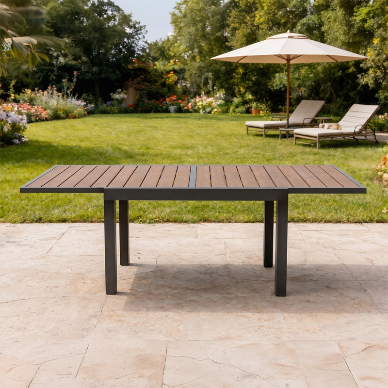 table-jardin-extensible-180-cm-effet-bois-aluminium-nido-ambiance-4-concept-usine