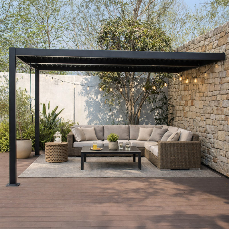 pergola-bioclimatique-adossee-aluminium-4-3-noir-sifnos-ambiance-concept-usine