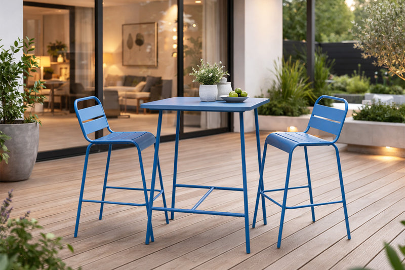 tables et chaises de bar bleu