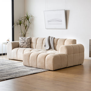Canapé d'angle 3 places nuage en velours beige Salford vue de 3/4