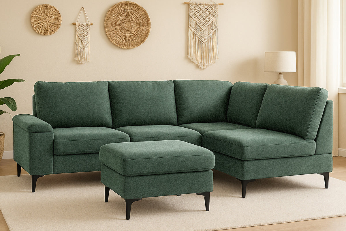 Canapé d'angle 4/5 places en tissu chenille vert avec pouf et espace de rangement Colchester photo d'ambiance