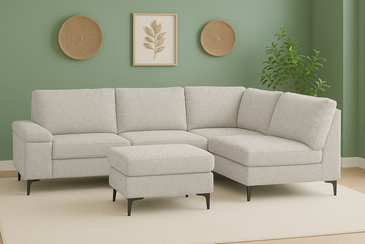 Canapé d'angle 4/5 places en tissu chenille beige avec pouf et espace de rangement Colchester photo d'ambiance