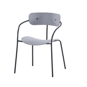 chaise design gris clair alexia fond blanc éclairage concept usine