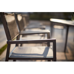 Chaises empilables gris foncé lae ambiance lot
