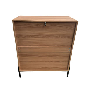 Commode 4 tiroirs décor bois rainuré et poignées dorées 84cm Vallo packshot dos