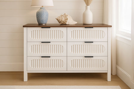 Commode 6 tiroirs blanc rainuré et bois 120cm Brix photo d'ambiance