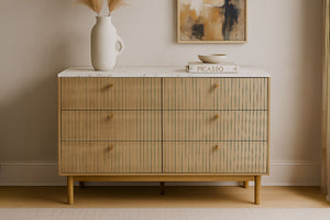 Buffet 6 tiroirs aspect bois et marbre 120cm Brox photo d'ambiance