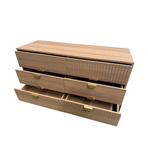 Commode 6 tiroirs décor bois rainuré et poignées dorées 124cm Vallo packshot ouvert