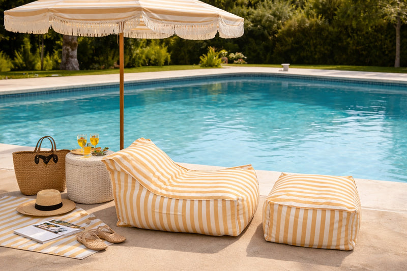 Ensemble poufs extérieur motif rayure jaune et blanc Positano