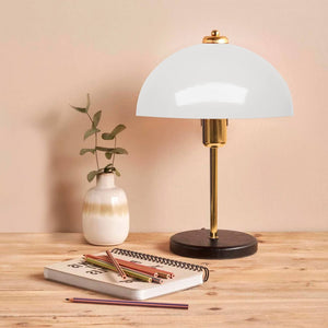 Lampe de table champignon blanc 38cm Lisette mise en situation