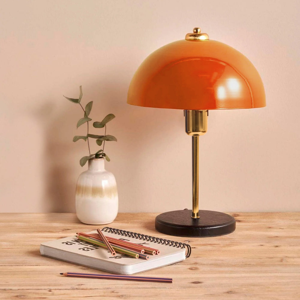 Lampe de table champignon orange 38cm Armance mise en situation
