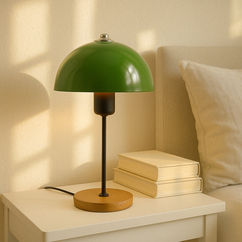 Lampe de table champignon vert 35cm Agnes mise en situation