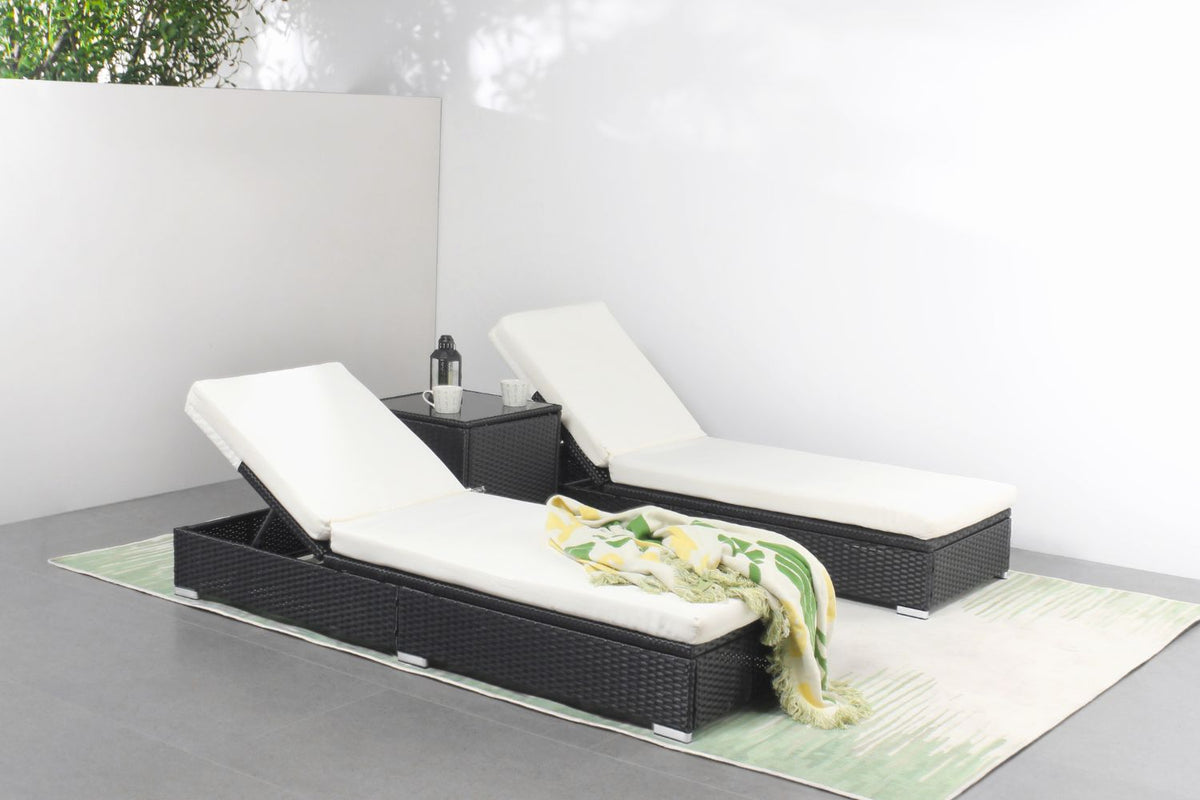 Lot de 2 bains de soleil en résine tressée noir et matelas blanc