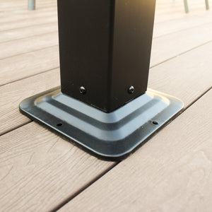 Pergola bioclimatique 4x3m structure et lames en aluminium gris Naxos zoom sur pieds de la structure