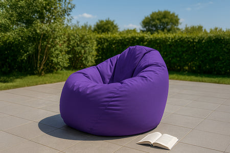 Pouf poire d'extérieur en mousse de polystyrène expansée recyclée Ohau violet photo d'ambiance