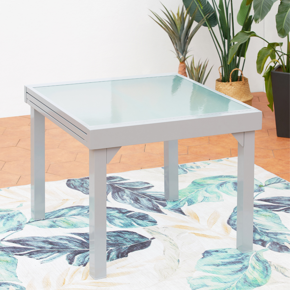 Table salon de jardin 4 à 8 places extensible en aluminium gris clair Molvina table à rallonge fermée