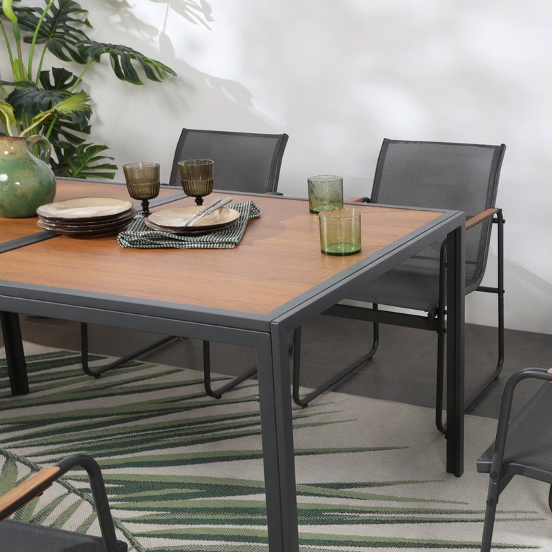 Salon de jardin 6 places anthracite et bois Foggia zoom sur la structure moderne de la table