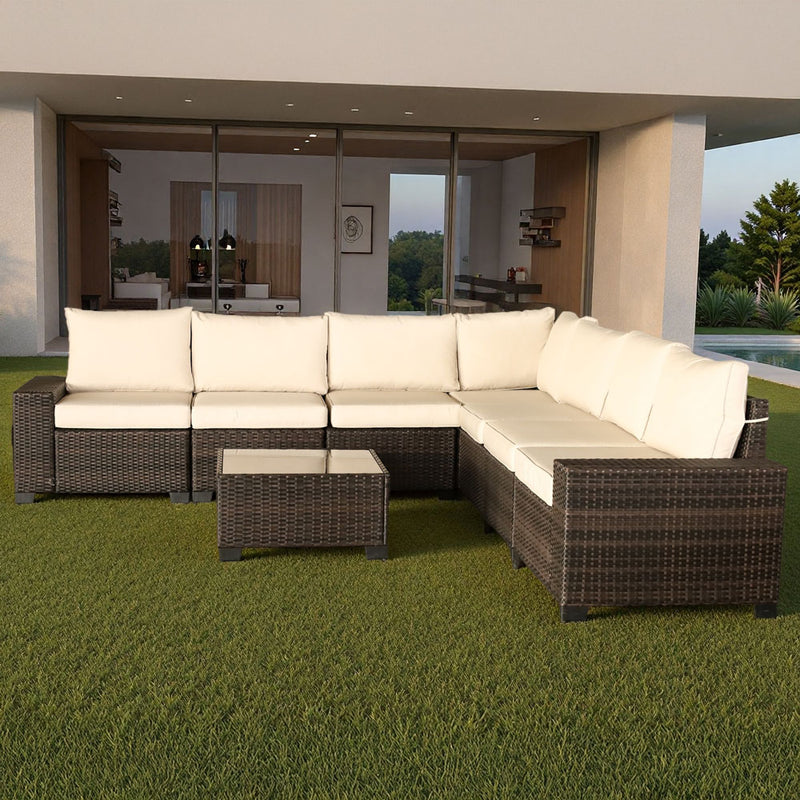 Salon de jardin d'angle 7 places en résine tressée avec table Lazaro beige et marron lifestyle