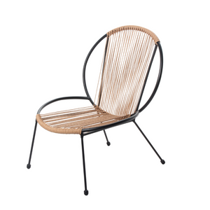 chaise seule fond blanc rete naturel