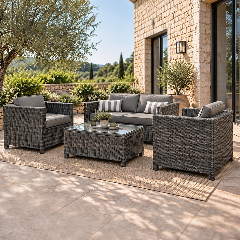 Salon de jardin 4 places en résine tressée avec table basse marron et gris foncé AVEA