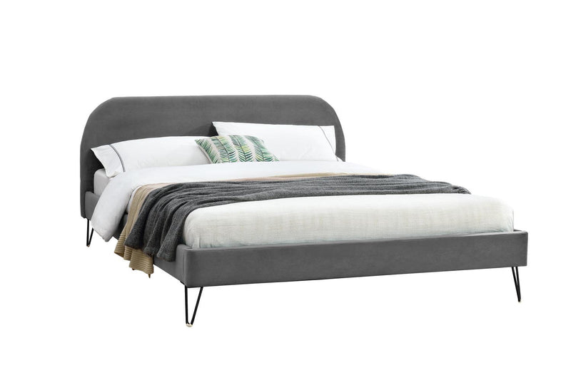 cadre de lit en velours gris de 140 sur fond Blanc
