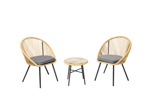 Salon de balcon beige 2 fauteuils et 1 table fond blanc
