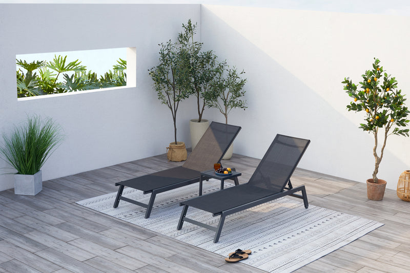 lot de 2 transats et sa table d'appoint noir